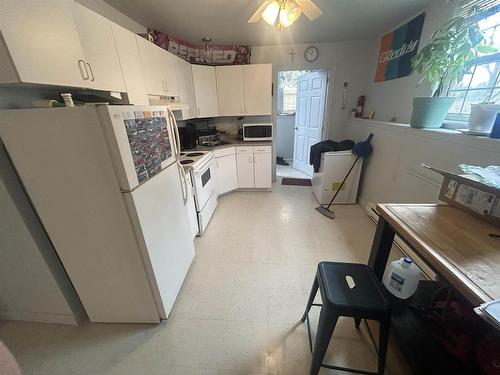 2 Pine Ridge Rd, Lower South River, NS 