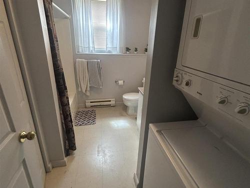 2 Pine Ridge Rd, Lower South River, NS 