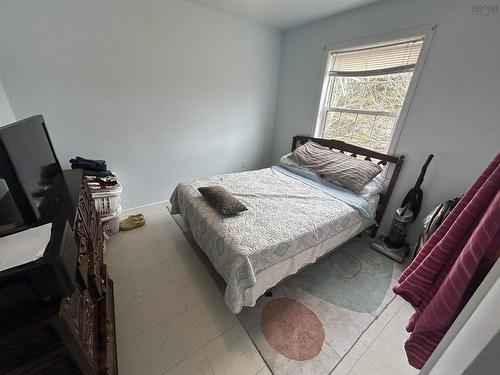 2 Pine Ridge Rd, Lower South River, NS 
