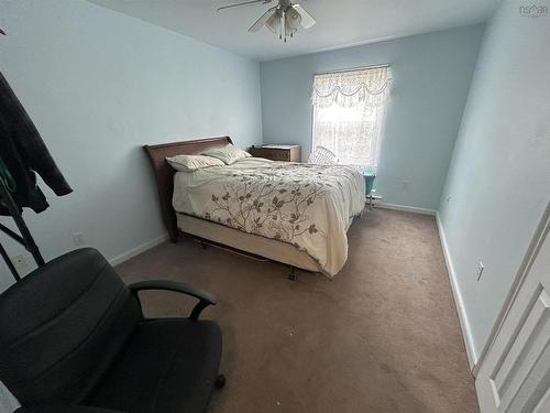 2 Pine Ridge Rd, Lower South River, NS 