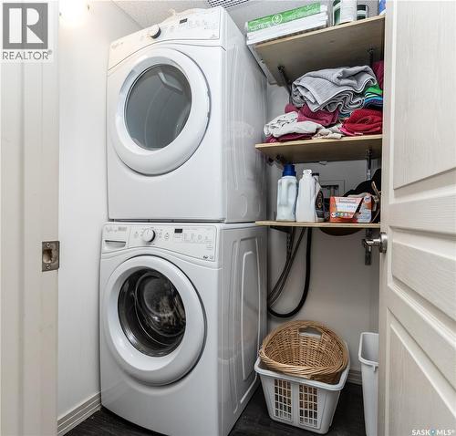 122 223 Evergreen Square, Saskatoon, SK - Indoor Photo Showing Laundry Room