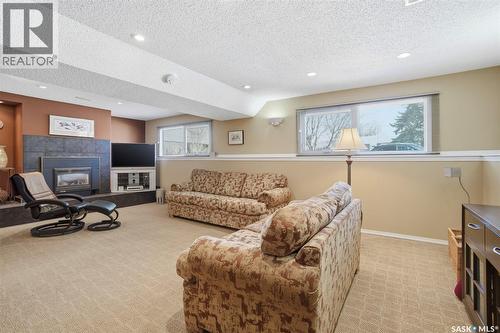 625 Guelph Crescent, Saskatoon, SK - Indoor With Fireplace