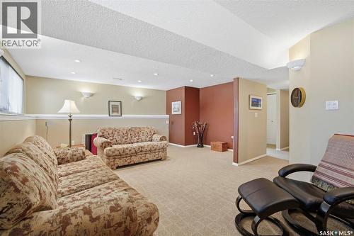 625 Guelph Crescent, Saskatoon, SK - Indoor