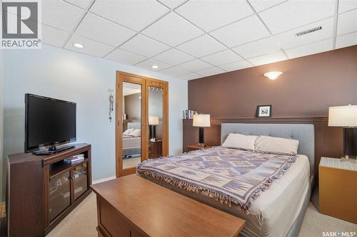 625 Guelph Crescent, Saskatoon, SK - Indoor Photo Showing Bedroom