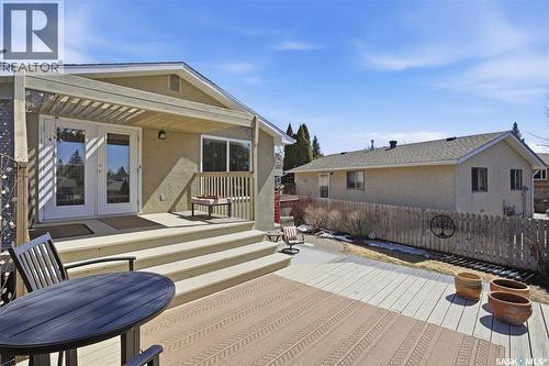625 Guelph Crescent, Saskatoon, SK - Outdoor With Deck Patio Veranda