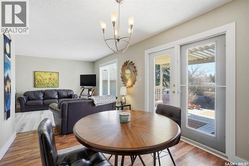 625 Guelph Crescent, Saskatoon, SK - Indoor Photo Showing Dining Room