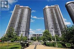 1911 - 181 VILLAGE GREEN SQUARE Toronto, ON M1S 0K6