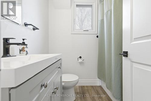 15 Alder Crescent, Deep River, ON - Indoor Photo Showing Bathroom