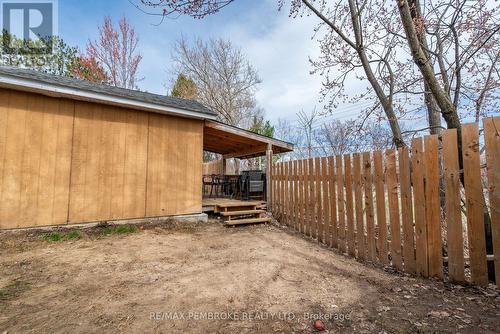 15 Alder Crescent, Deep River, ON - Outdoor