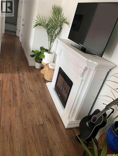 17 208 Lindsay Place, Saskatoon, SK - Indoor Photo Showing Other Room With Fireplace
