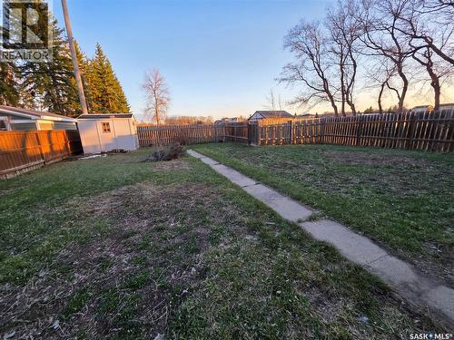 1020 Dahl Street E, Swift Current, SK - Outdoor