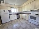 1020 Dahl Street E, Swift Current, SK  - Indoor Photo Showing Kitchen 