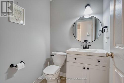 2021 Lumb Court, London North (North R), ON - Indoor Photo Showing Bathroom