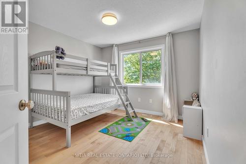 2021 Lumb Court, London North (North R), ON - Indoor Photo Showing Bedroom