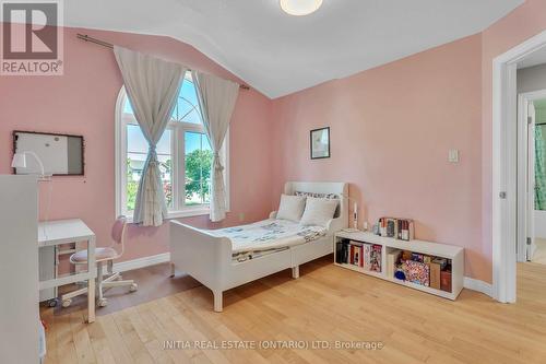 2021 Lumb Court, London North (North R), ON - Indoor Photo Showing Bedroom