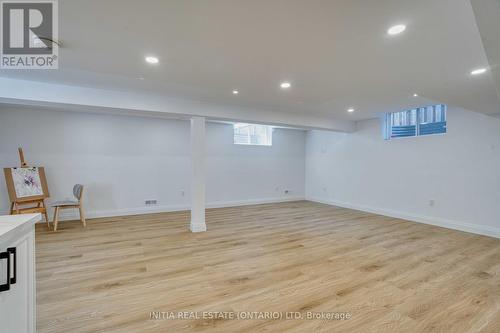 2021 Lumb Court, London North (North R), ON - Indoor