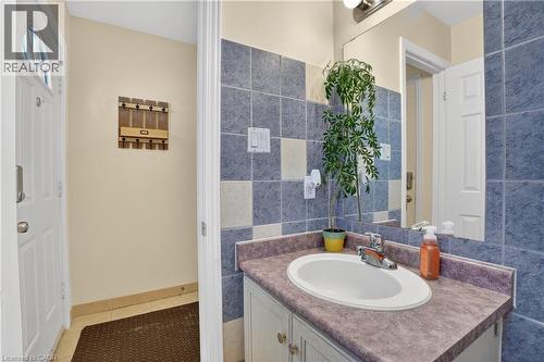 331 Keewatin Avenue, Kitchener, ON - Indoor Photo Showing Bathroom