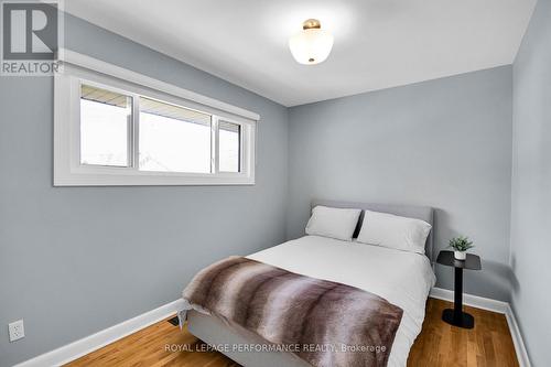 1321 Rustic Drive, Ottawa, ON - Indoor Photo Showing Bedroom