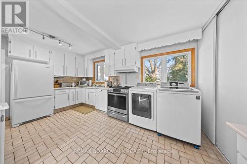 961 Kingsmere Avenue, Ottawa, ON - Indoor Photo Showing Kitchen