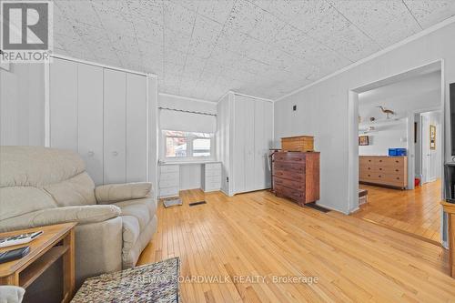 961 Kingsmere Avenue, Ottawa, ON - Indoor Photo Showing Living Room