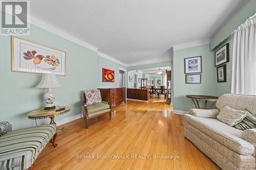 961 Kingsmere Avenue, Ottawa, ON - Indoor Photo Showing Living Room