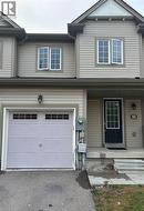 7761 WHITE PINE Crescent Niagara Falls, ON L2H 3R4