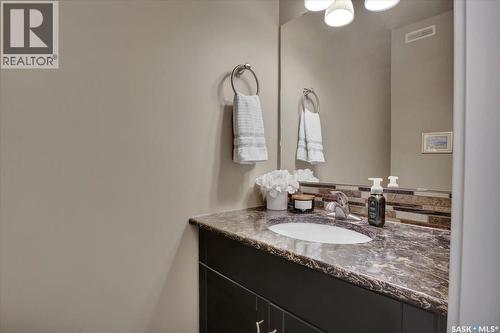22 315 Ledingham Drive, Saskatoon, SK - Indoor Photo Showing Bathroom