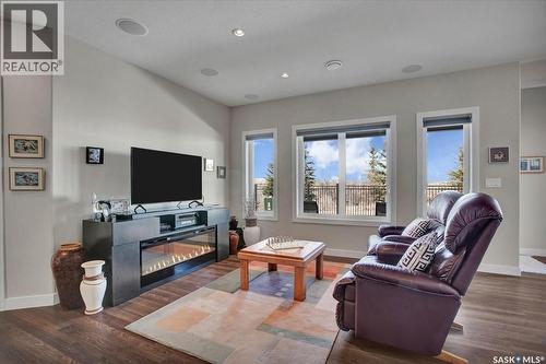 22 315 Ledingham Drive, Saskatoon, SK - Indoor Photo Showing Living Room