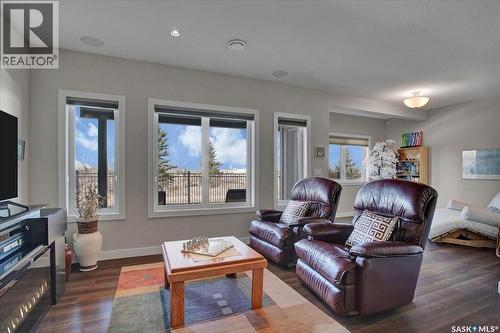 22 315 Ledingham Drive, Saskatoon, SK - Indoor Photo Showing Living Room