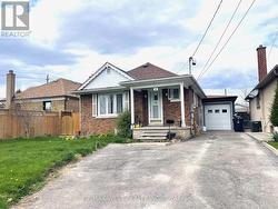 4 PARKCHESTER ROAD Toronto, ON M6M 2R9