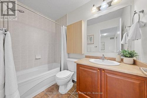 929 Bessy Trail, Milton, ON - Indoor Photo Showing Bathroom