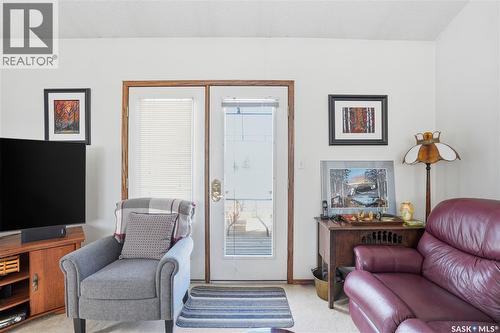 103 1St Street W, Hepburn, SK - Indoor Photo Showing Living Room