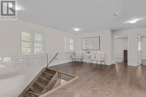 958 Beach Boulevard, Hamilton, ON - Indoor