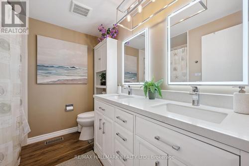54 Blackwell Drive, Kitchener, ON - Indoor Photo Showing Bathroom
