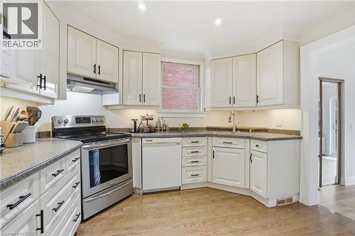 94 Mountain Park Avenue, Hamilton, ON 
