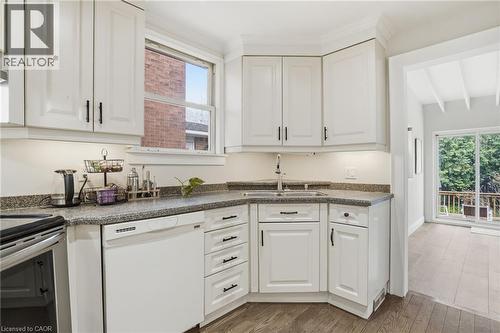 94 Mountain Park Avenue, Hamilton, ON 