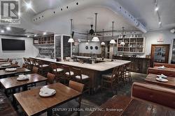 56 TEMPERANCE STREET Toronto, ON M5H 3V5