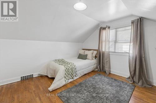 26 Sydney Street N, Kitchener, ON - Indoor Photo Showing Bedroom