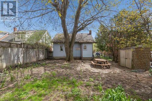 26 Sydney Street N, Kitchener, ON - Outdoor