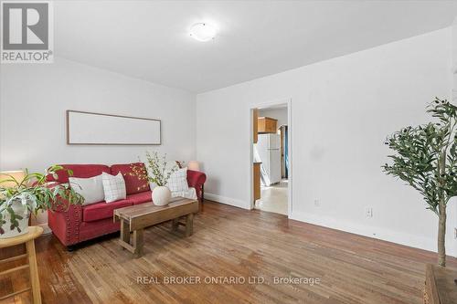 26 Sydney Street N, Kitchener, ON - Indoor Photo Showing Other Room