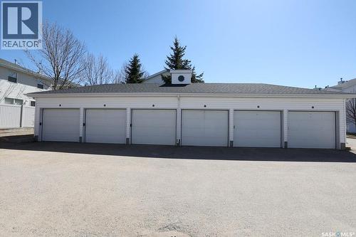 4722 Marigold Drive, Regina, SK - Outdoor