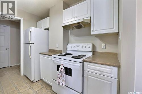 4722 Marigold Drive, Regina, SK - Indoor Photo Showing Kitchen