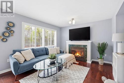 5010 Bunton Crescent, Burlington, ON - Indoor Photo Showing Living Room With Fireplace