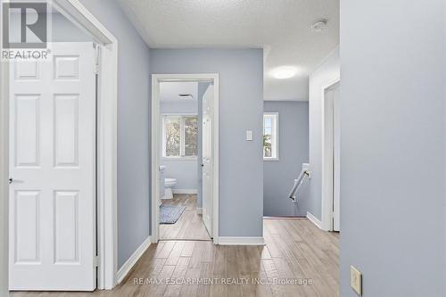 5010 Bunton Crescent, Burlington, ON - Indoor Photo Showing Other Room