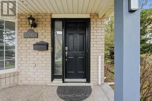 5010 Bunton Crescent, Burlington, ON - Outdoor With Exterior