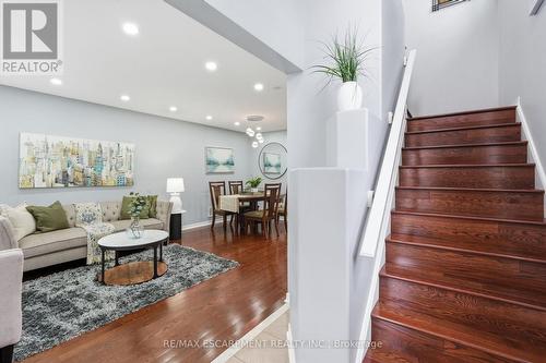 5010 Bunton Crescent, Burlington, ON - Indoor Photo Showing Living Room