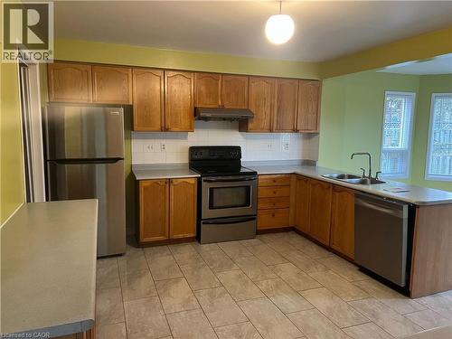 88 Chamberlin Drive Unit# Upper, Cambridge, ON - Indoor Photo Showing Kitchen With Double Sink