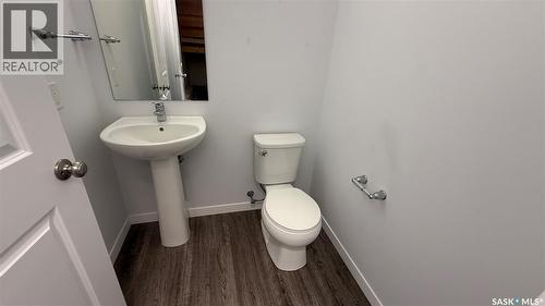 8005 Flax Avenue, Regina, SK - Indoor Photo Showing Bathroom