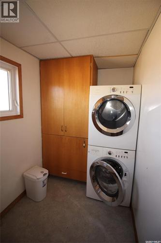 8241 Range Road, Shaunavon, SK - Indoor Photo Showing Laundry Room