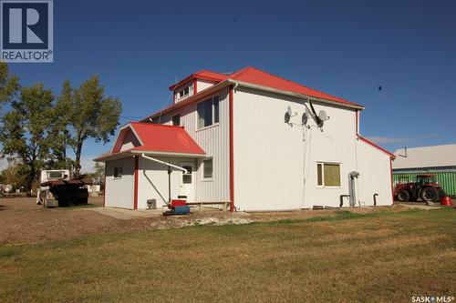 8241 Range Road, Shaunavon, SK - Outdoor With Exterior
